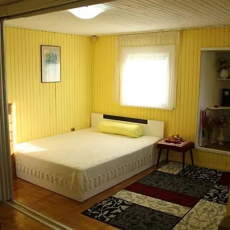 Varna Apartment Apartmán *
